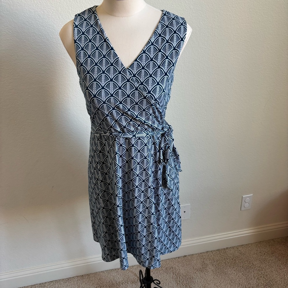 Teal sleeveless faux wrap dress - Picture 2 of 6